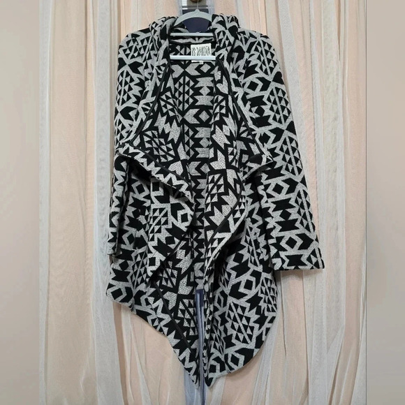 BB Dakota Azra Aztec Hooded Coatigan, Waterfall/Draped Open Front, EUC! - Picture 2 of 11